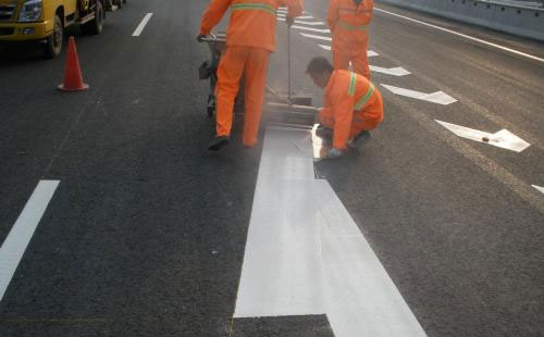 托里丙烯酸标线涂料