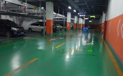 托里托里环氧地坪施工中的注意事项及常见问题解决指南